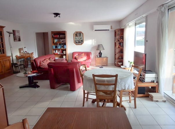 Saint-Paul-Trois-Châteaux, Rhône-Alpes 26130