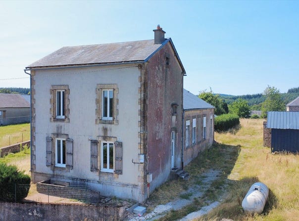 Planchez, Burgundy 58230