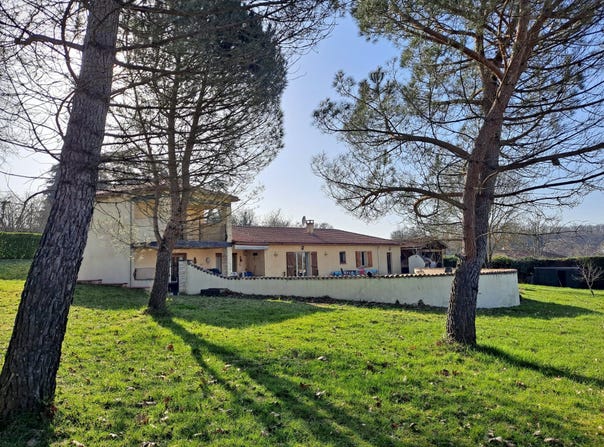 Valence-sur-Baïse, Midi-Pyrénées 32310