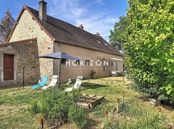 Passy, Burgundy 71220