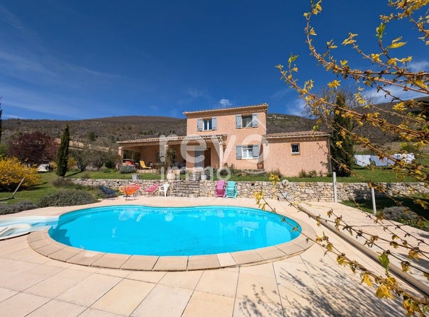 La Rochette-du-Buis, Rhône-Alpes 26170