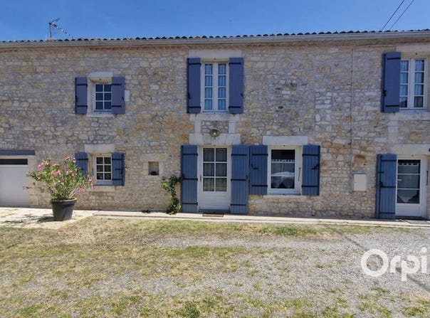 Le Gua, Poitou-Charentes 17600