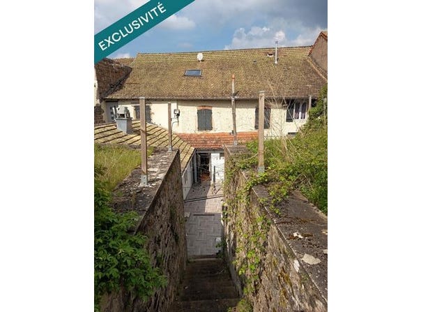 Dompierre-Les-Ormes, Bourgogne 71520