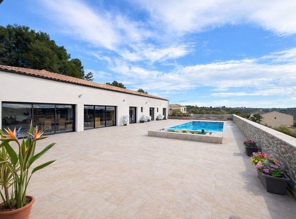 Roujan, Languedoc-Roussillon 34320