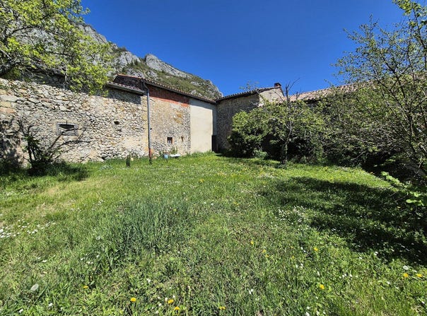 ROQUEFIXADE, Occitanie 09300