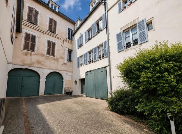 Auxerre, Bourgogne-Franche-Comté 89000