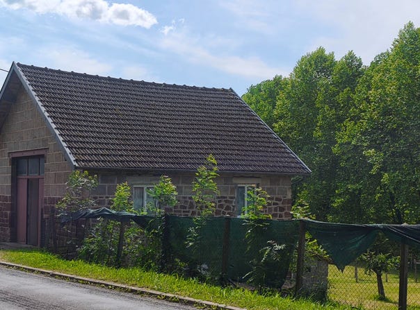 Saint-Pantaléon-de-Larche, Limousin 19600
