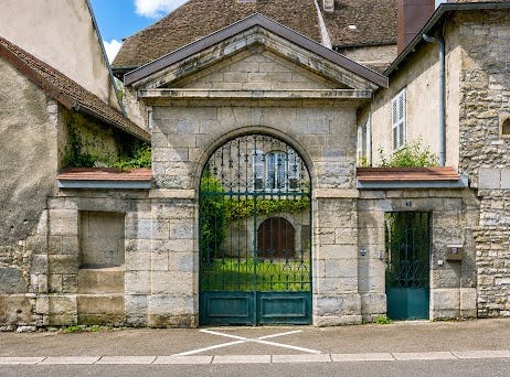 BAUME LES DAMES, Bourgogne-Franche-Comté 25110