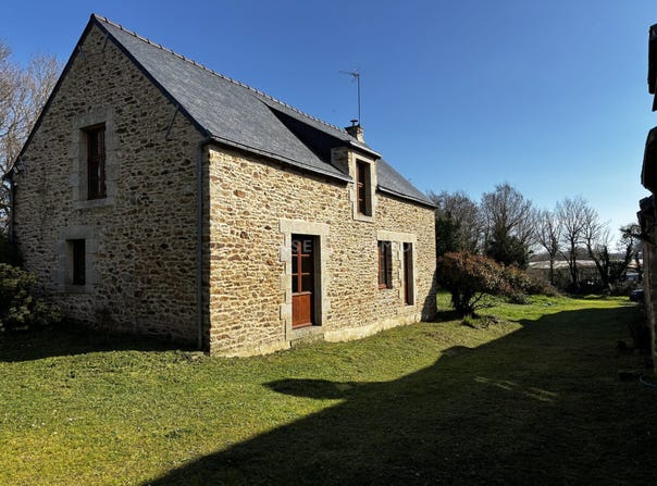 Muzillac, Brittany 56190