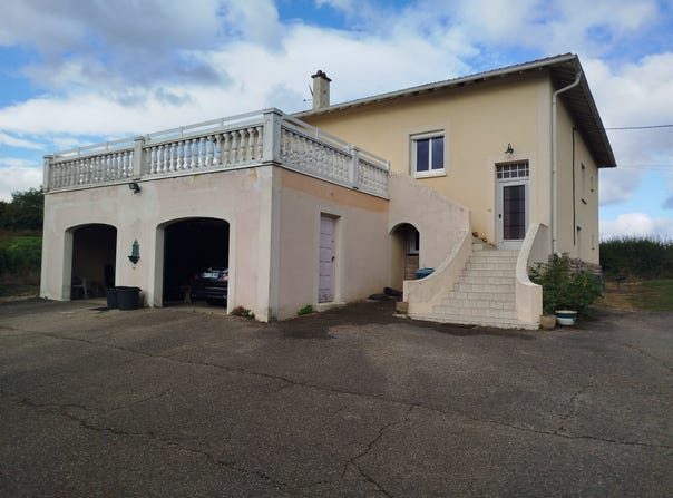 Charnay-lès-Mâcon, Burgundy 71850