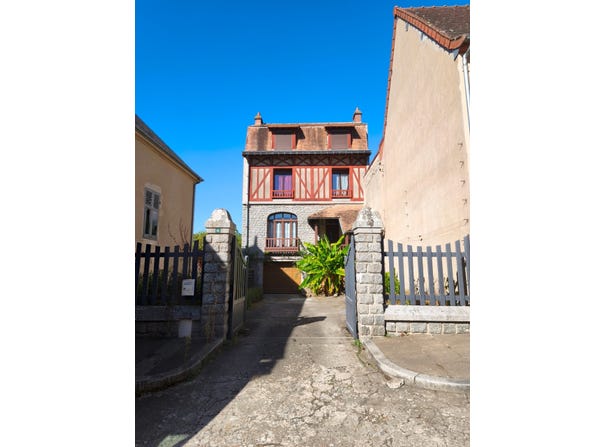 La Celle-Dunoise, Limousin 23800