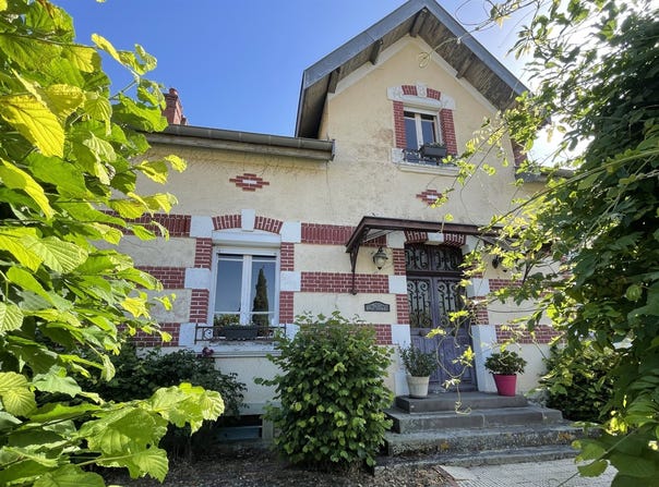 Digoin, Burgundy 71160