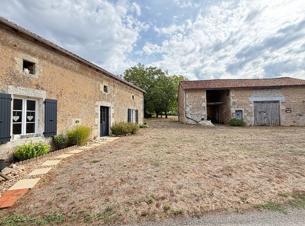 NANTEUIL EN VALLEE, Nouvelle-Aquitaine 16700