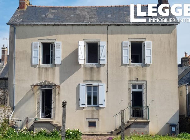 Argentré-du-Plessis, Brittany 35370