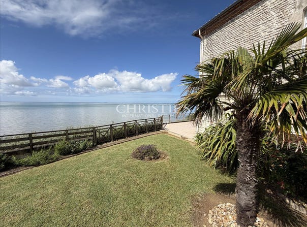 Meschers-sur-Gironde, Poitou-Charentes 17132