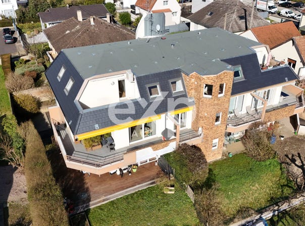 Eschau, Alsace 67114