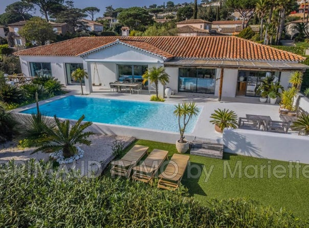 Grimaud, Provence-Alpes-Côte d'Azur 83310