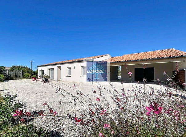 Jonzac, Poitou-Charentes 17500