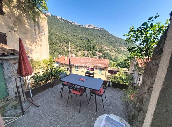 Duilhac-sous-Peyrepertuse, Languedoc-Roussillon 11350