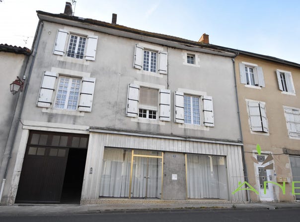 Charroux, Nouvelle-Aquitaine 86250