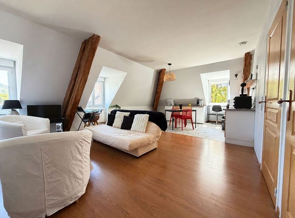 LONS-LE-SAUNIER, Bourgogne-Franche-Comté 39000