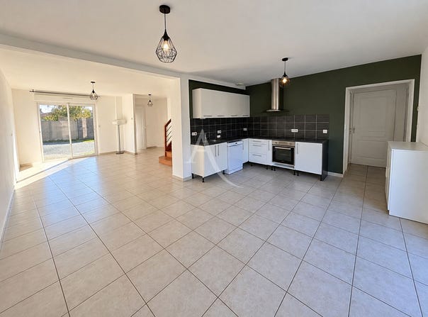 DERVAL, Pays de la Loire 44590