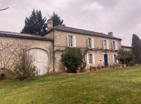 Monségur, Aquitaine 33580