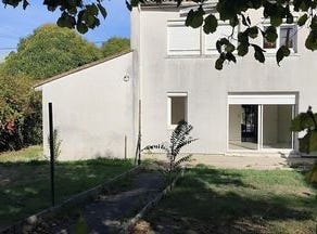 Saint-Jean-d'Angely, Poitou-Charentes 17400