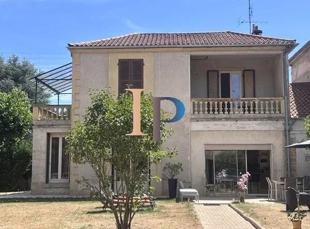 Charlieu, Loire 42190