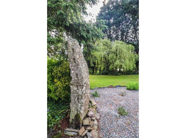 Rostrenen, Brittany 22110