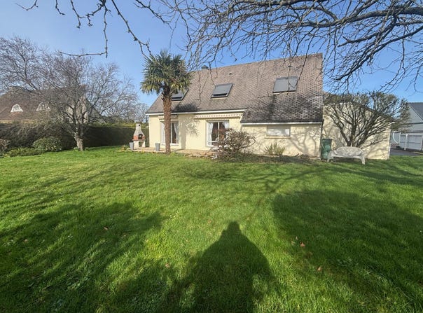LE VAL-SAINT-PERE, Normandy 50300