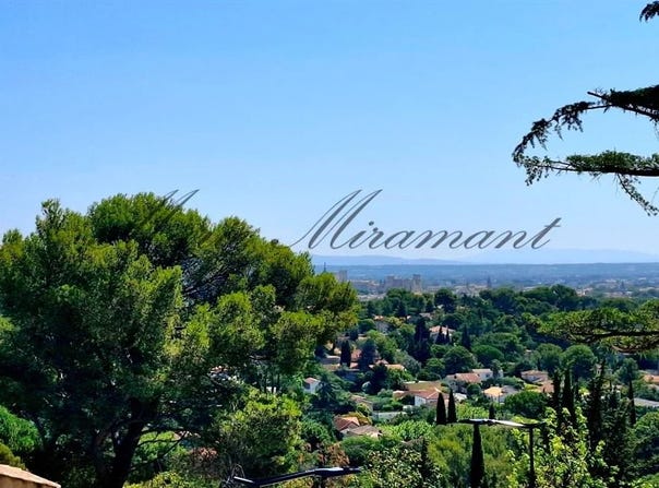 Villeneuve-lès-Avignon, Gard 30400