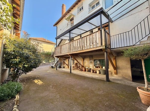 Charlieu, Rhône-Alpes 42190