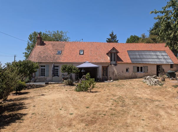 Mont, Burgundy 71140