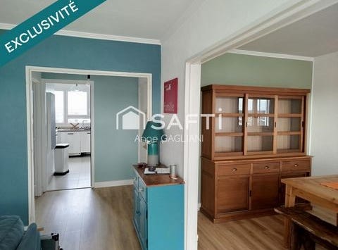 Laval, Pays de la Loire 53000