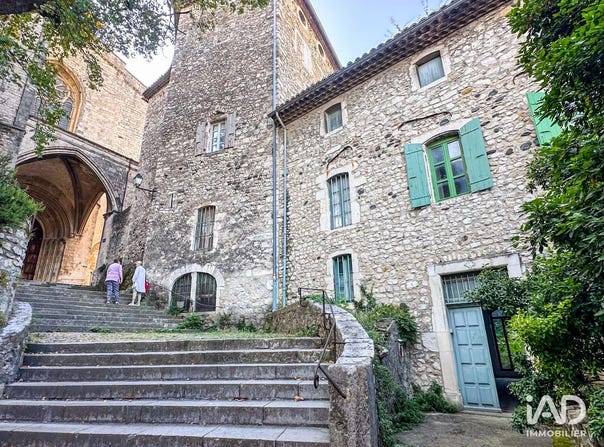 VIVIERS, Auvergne-Rhône-Alpes 07220
