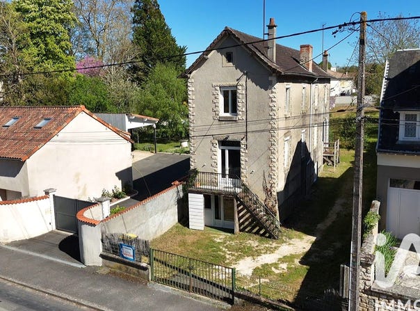 Civray, Nouvelle-Aquitaine 86400