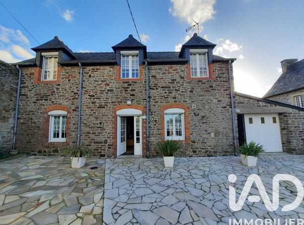 Lanvallay, Brittany 22100