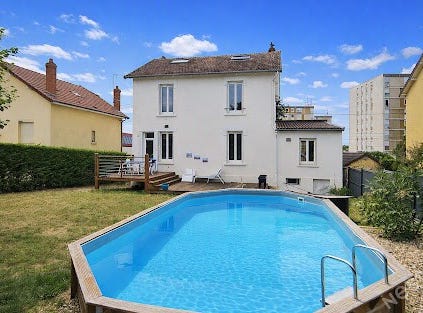 CHALON SUR SAONE, Bourgogne-Franche-Comté 71100