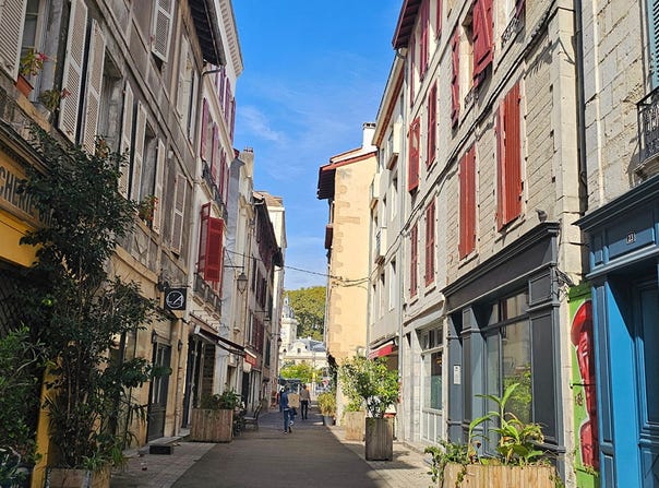 BAYONNE, Nouvelle-Aquitaine 64100