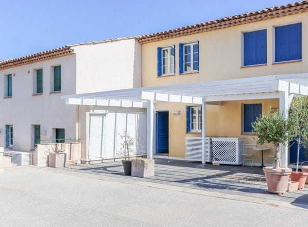 Grimaud, Provence-Alpes-Côte d'Azur 83310