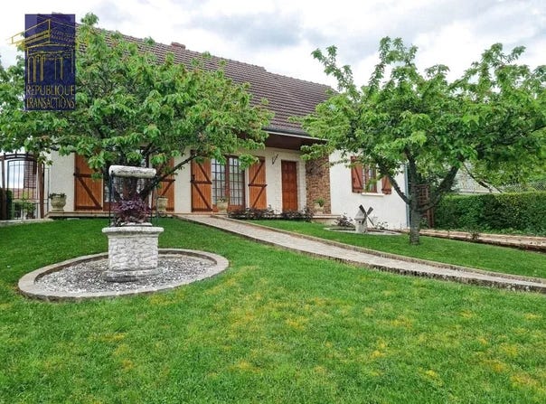 Arnay-le-Duc, Côte-d'Or 21230