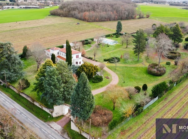 Roullet-Saint-Estèphe, Poitou-Charentes 16440