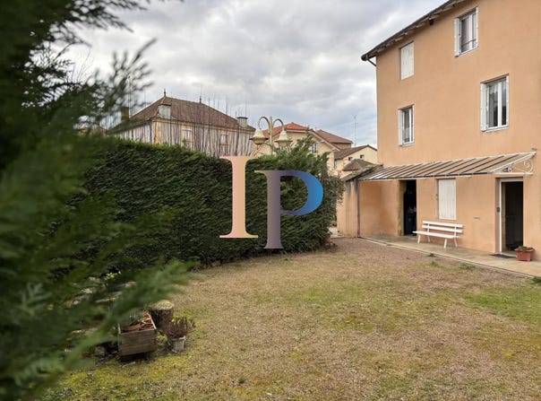Charlieu, Loire 42190