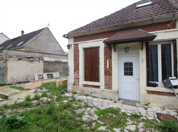 Mouy, Oise 60250