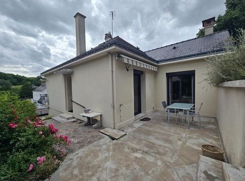 Rochecorbon, Centre 37210