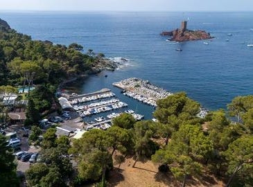 Saint-Raphaël, Provence-Alpes-Côte d'Azur 83530