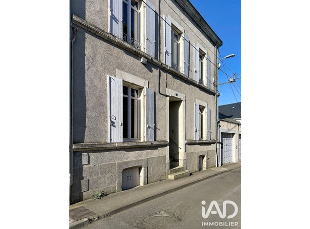 Parthenay, Poitou-Charentes 79200