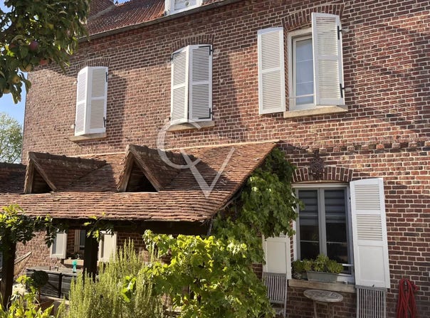 Gisors, Oise 27140