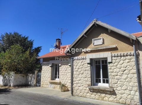 Saint-Jean-d'Angely, Poitou-Charentes 17400